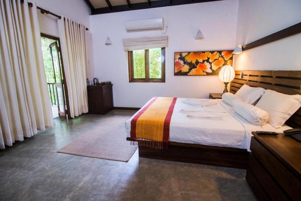 Roman Lake Ayurveda Boutique Resort Ahungalla Dış mekan fotoğraf